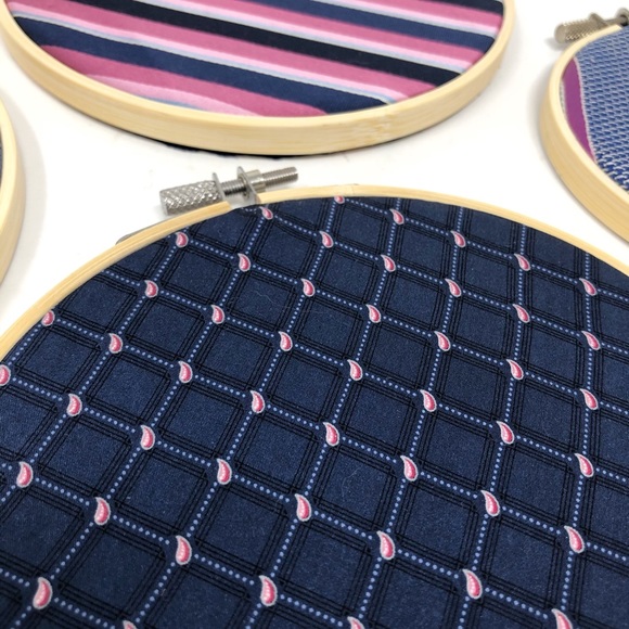 Necktie wall hanging set, navy blue and pink, ties - Picture 4 of 10